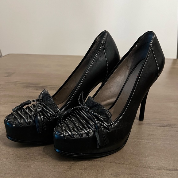 Levity heels - Picture 3 of 4